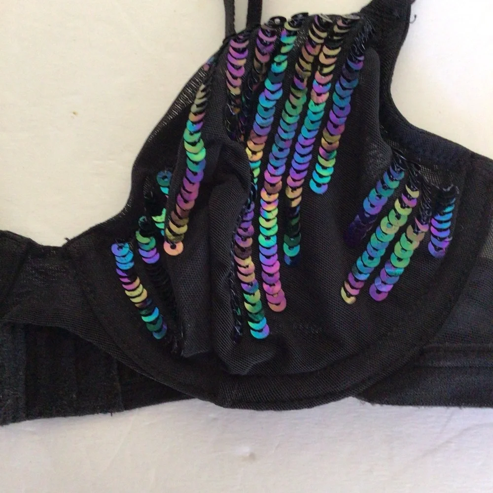 VICTORIAS SECRET BODY BY VICTORIA BLACK SEQUINED DEMI PUSH UP BRA SIZE 34A